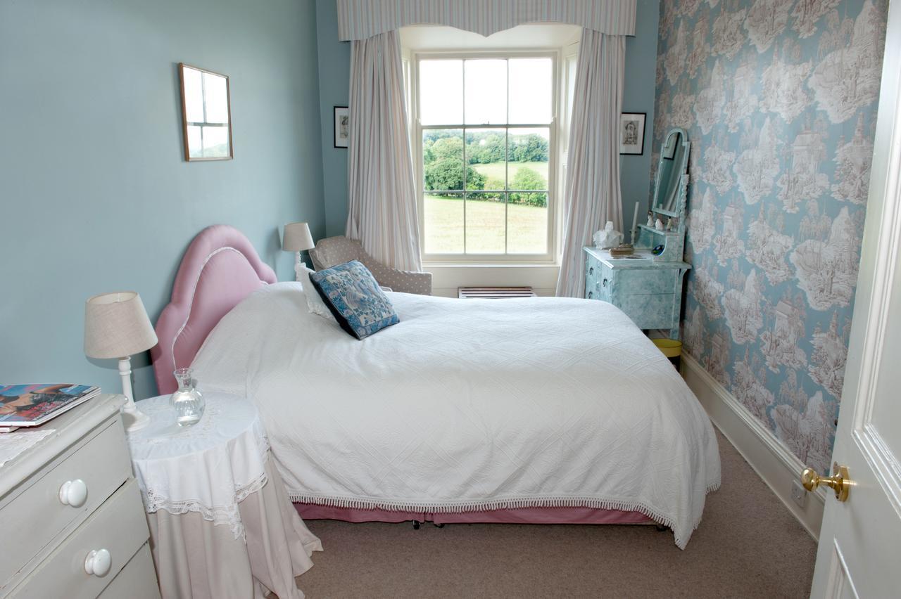 לינה וארוחת בוקר Collinstown  Lough Bawn House מראה חיצוני תמונה
